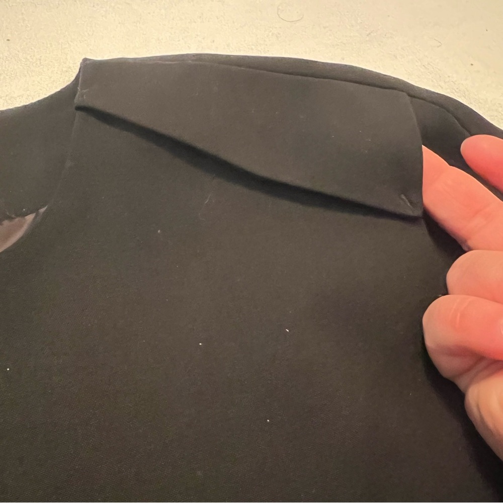 Elegant Black fully lined Women's cropped Jacket - Picture 7 of 14